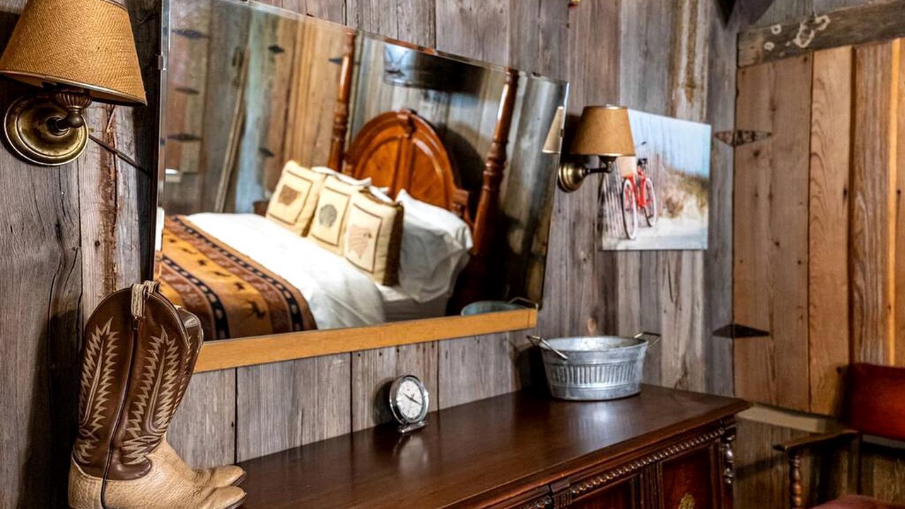 Photo of Bedroom in Satin
