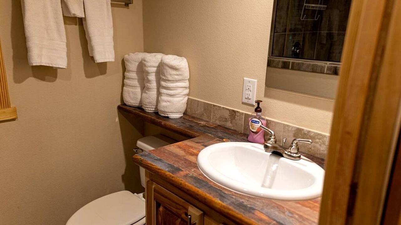 Photo of Bathroom in Satin