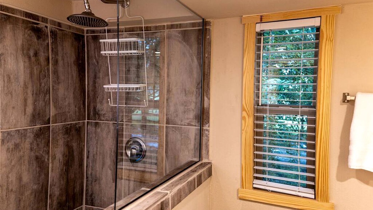 Photo of Bathroom in Satin