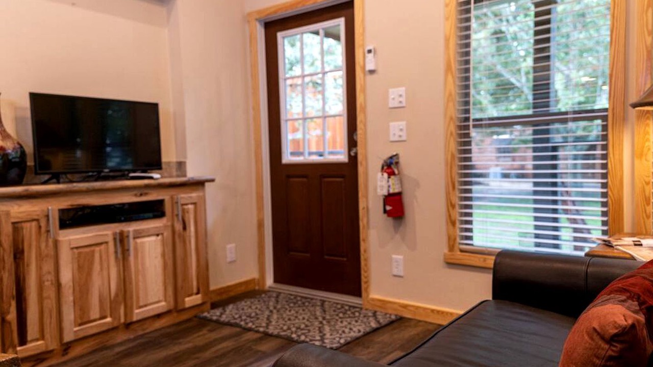 Photo of Livingroom in Satin