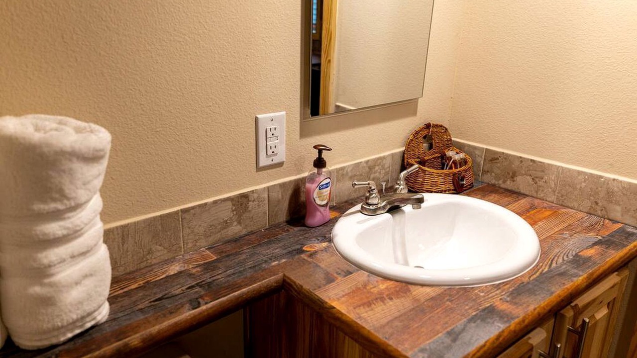 Photo of Bathroom in Satin