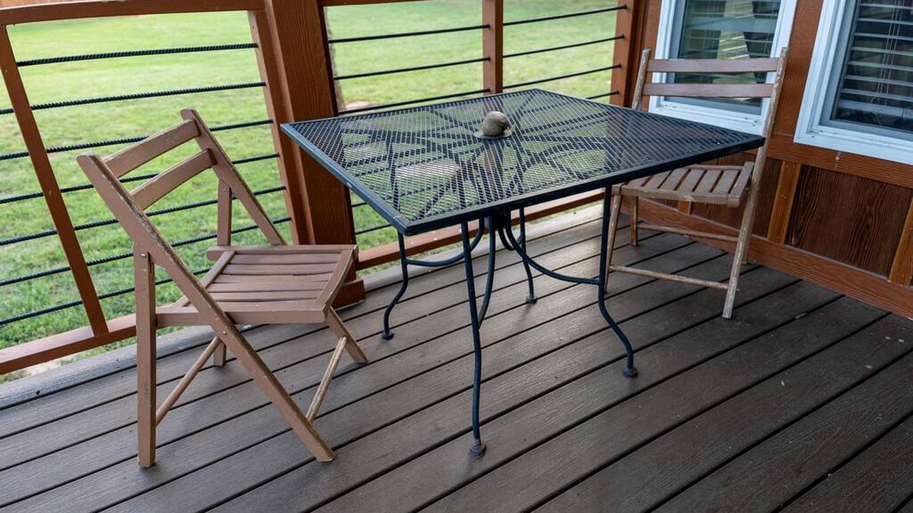 Photo of Outdoor in Satin