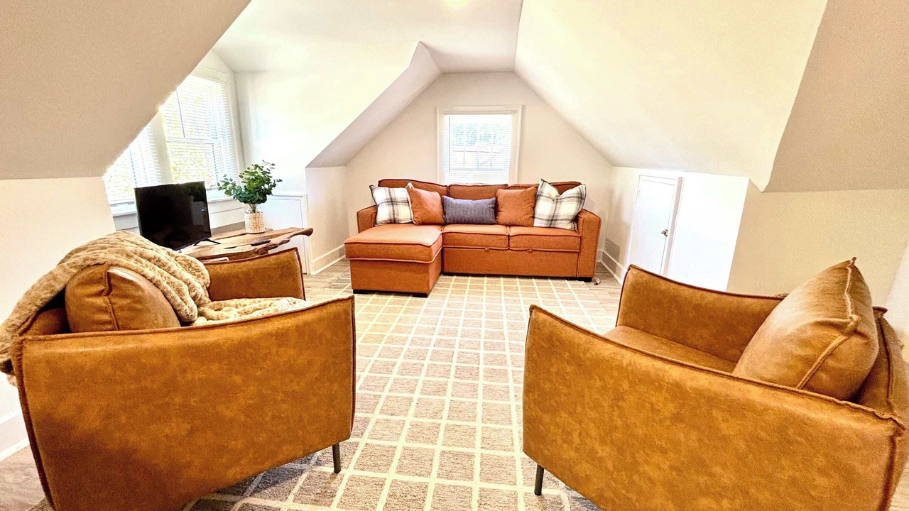 Photo of Livingroom in Tech Terrace