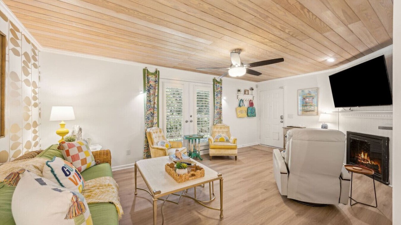 Photo of Livingroom in Sawgrass