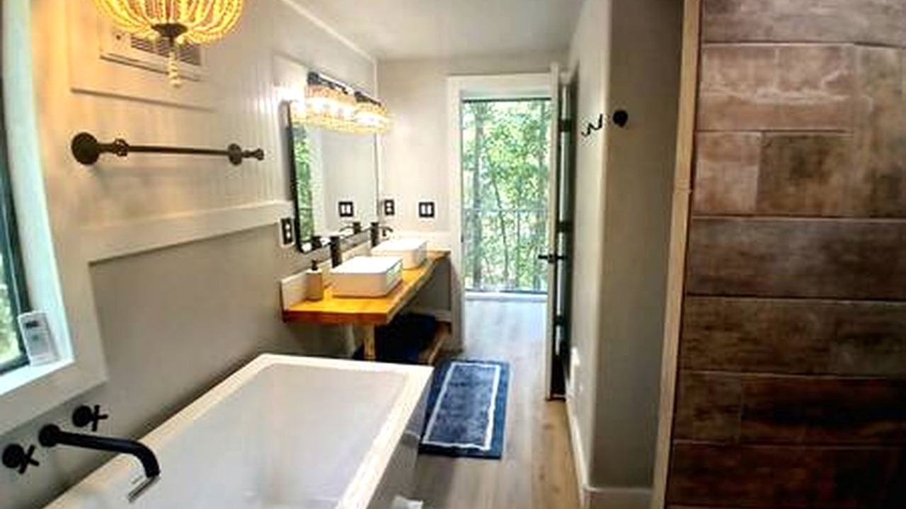 Photo of Bathroom in Waller
