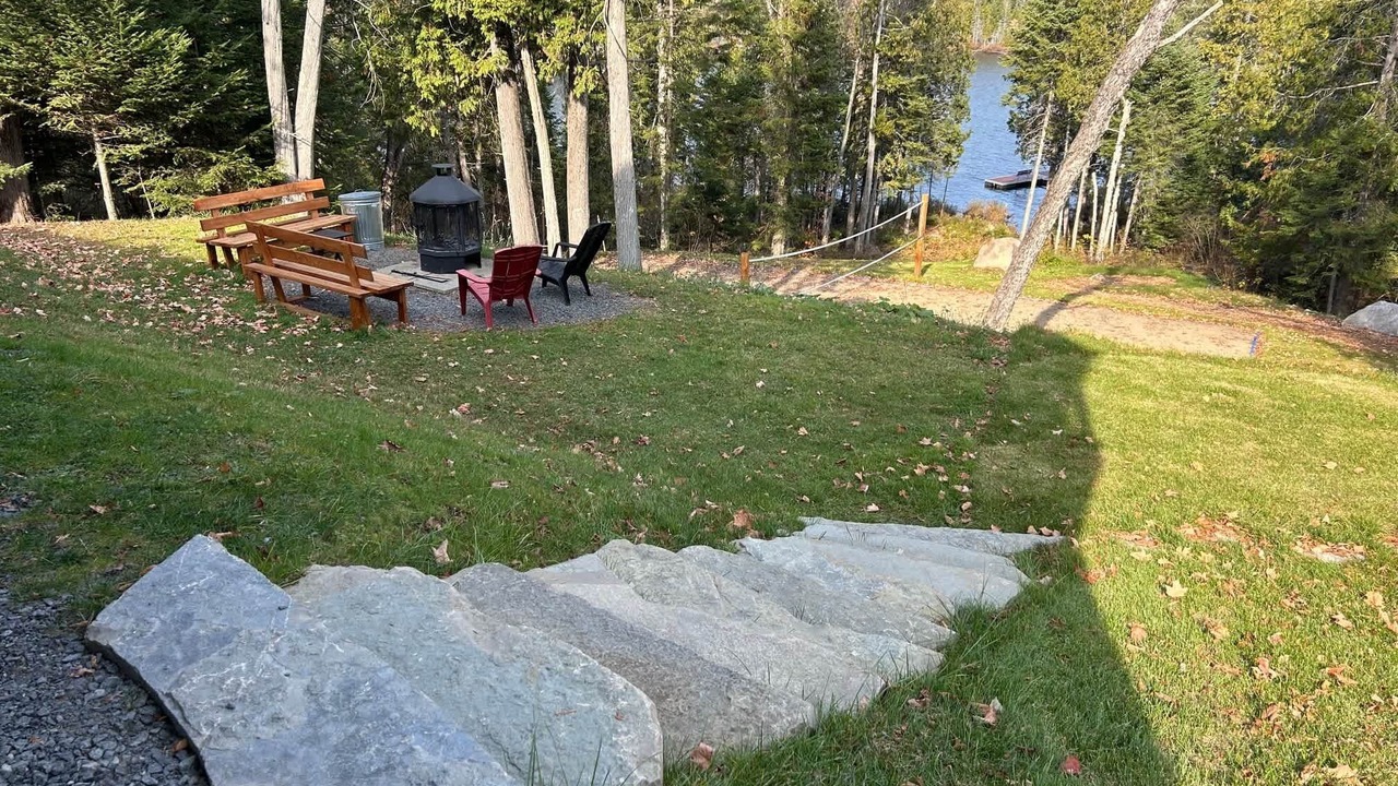 Photo of Patio Balcony in Sainte-Marguerite-du-Lac-Masson