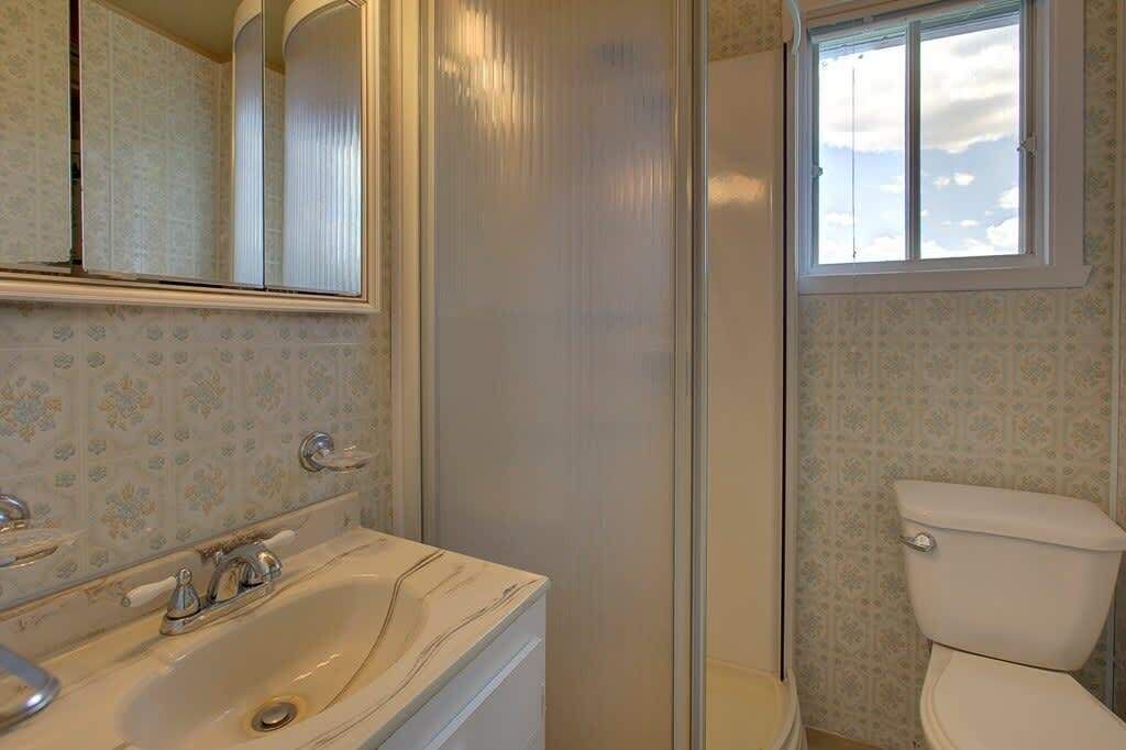 Photo of Bathroom in Saint-Leonard-de-Portneuf