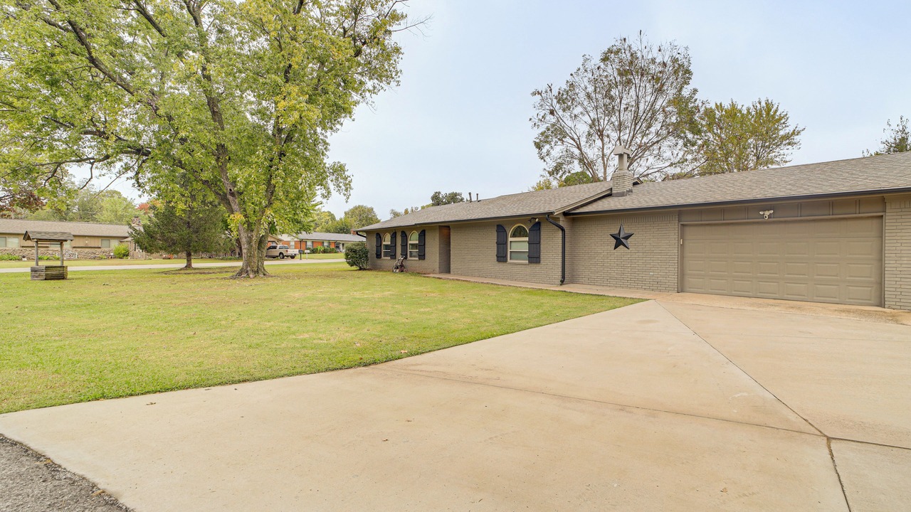 Photo of Outdoor in Bixby
