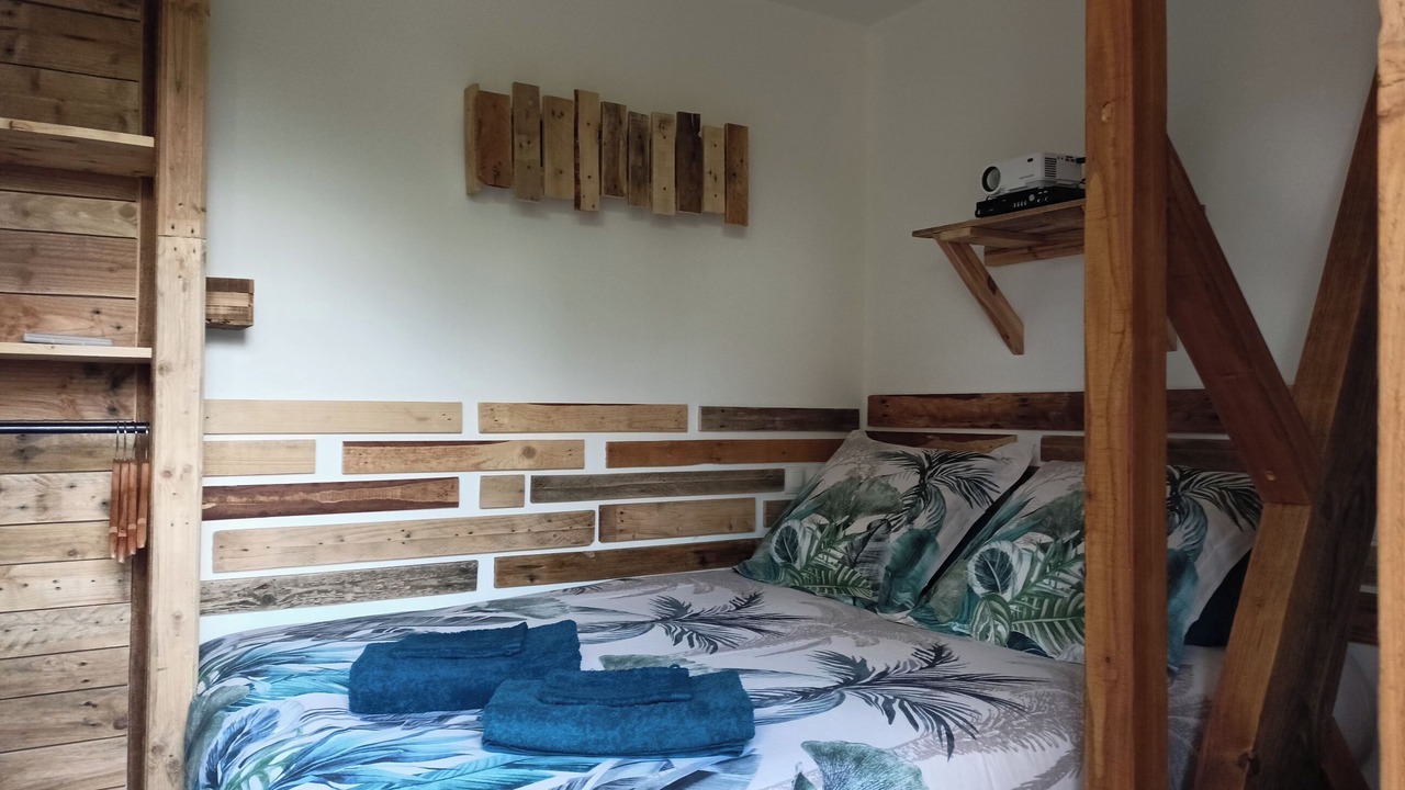 Photo of Bedroom in Saint-Mards-en-Othe