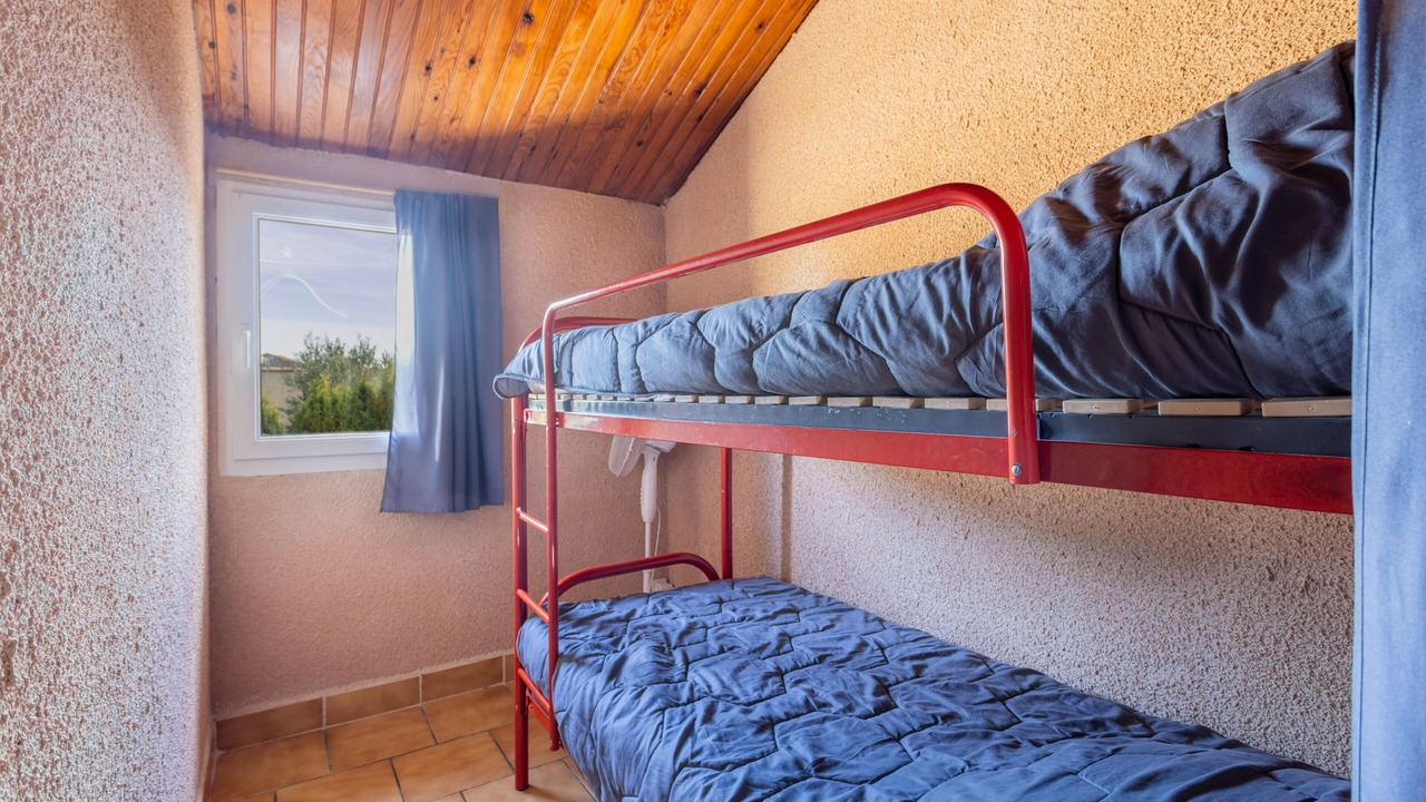 Photo of Bedroom in Roquefort-des-Corbieres