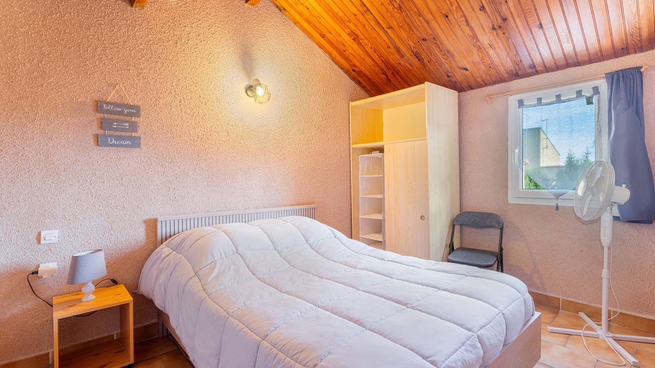 Photo of Bedroom in Roquefort-des-Corbieres