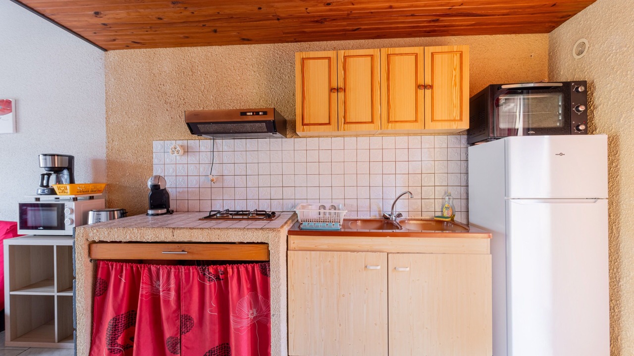 Photo of Kitchen in Roquefort-des-Corbieres