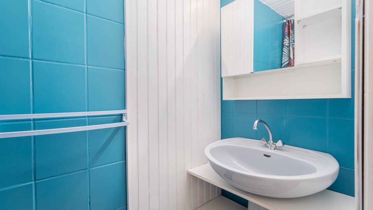 Photo of Bathroom in Roquefort-des-Corbieres