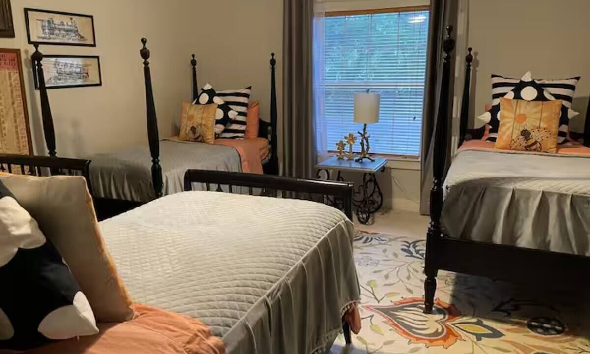 Photo of Bedroom in Kyle