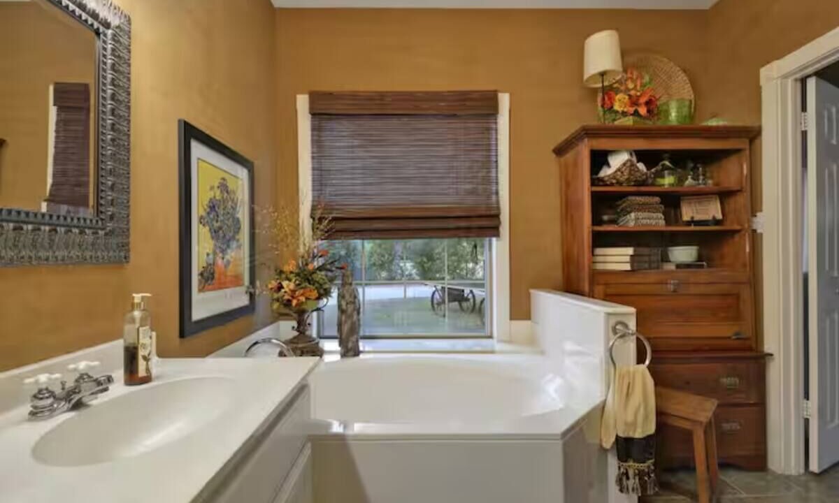 Photo of Bathroom in Kyle