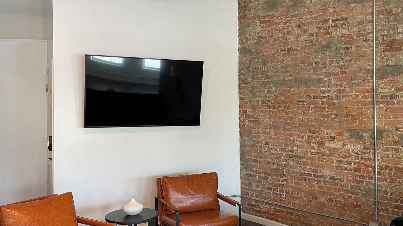 Photo of Livingroom in Utica