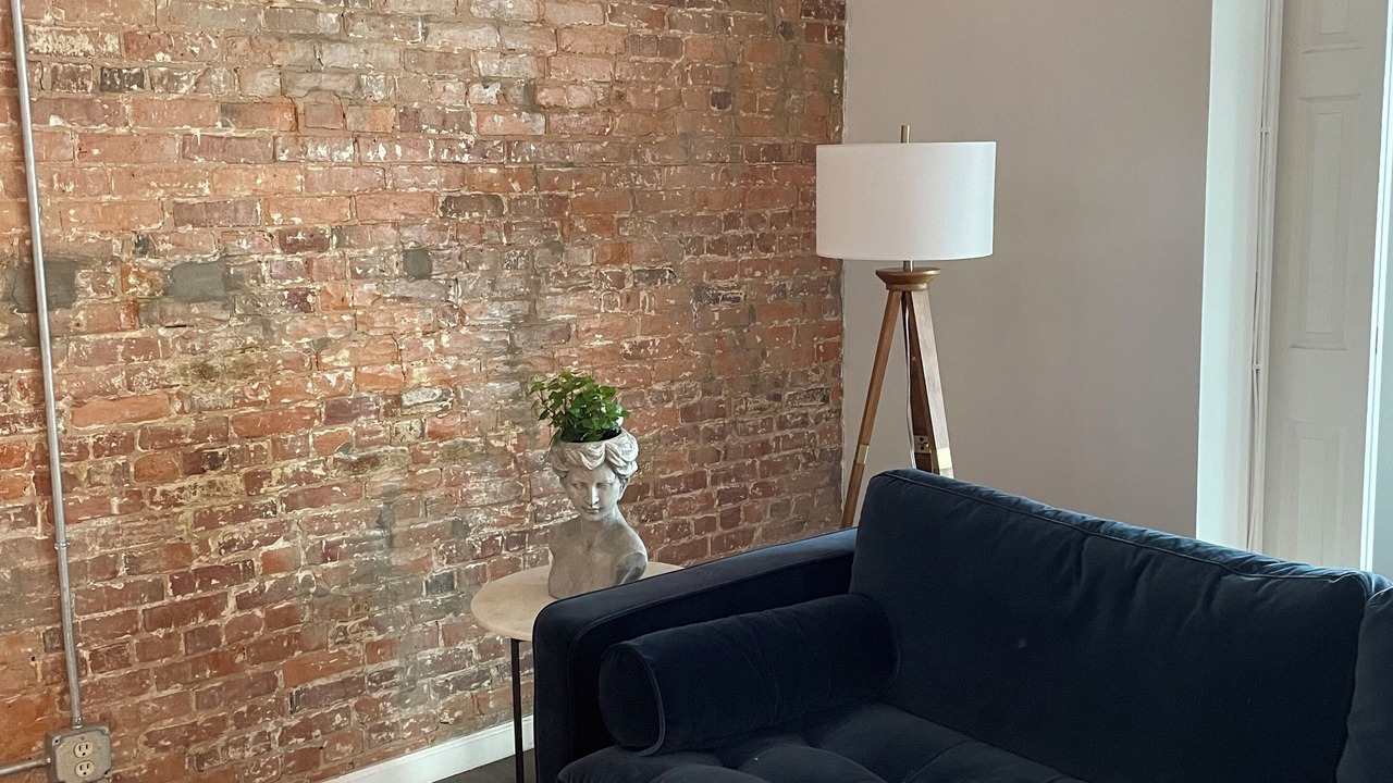 Photo of Livingroom in Utica