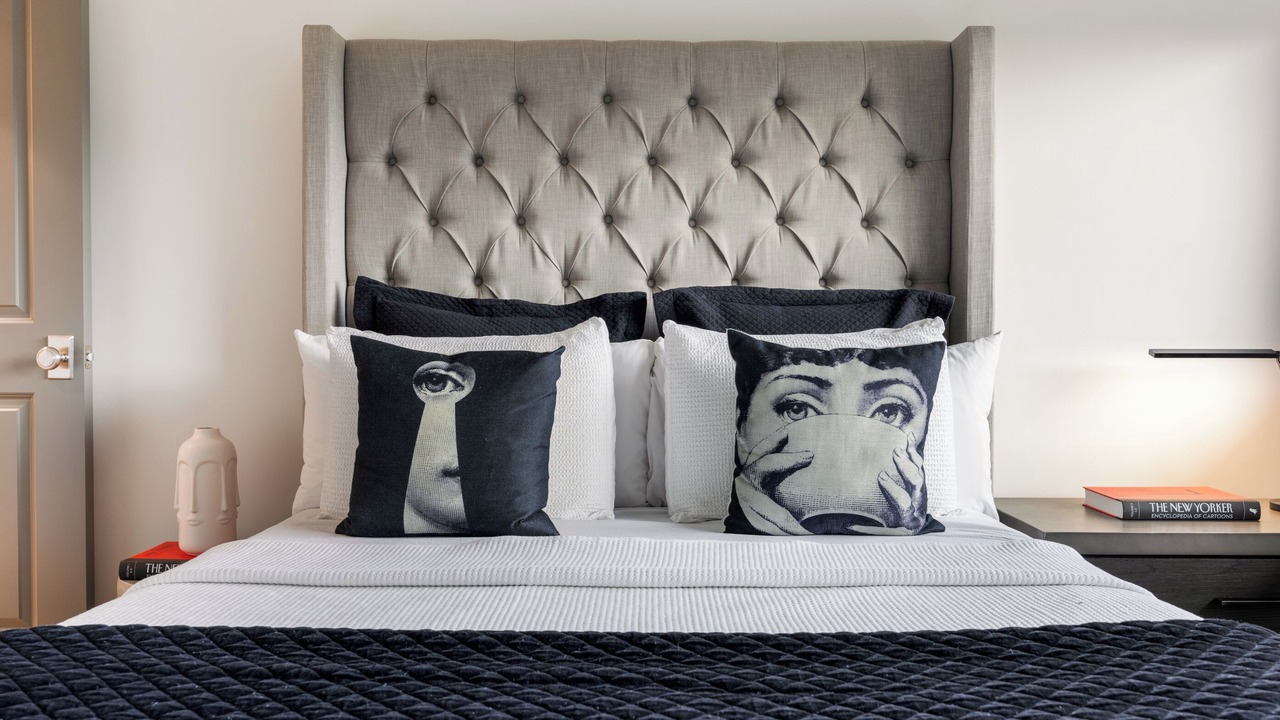 Photo of Bedroom in Woodland Hills
