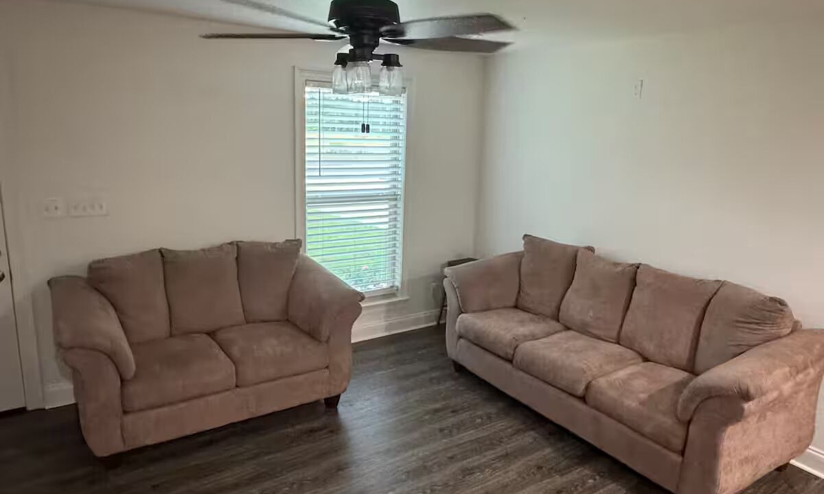 Photo of Livingroom in Baker