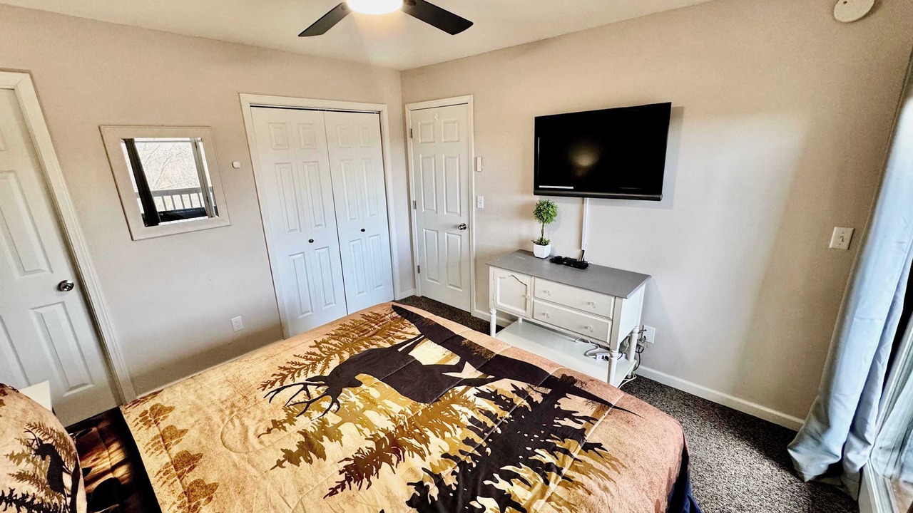 Photo of Others in Notch Estates