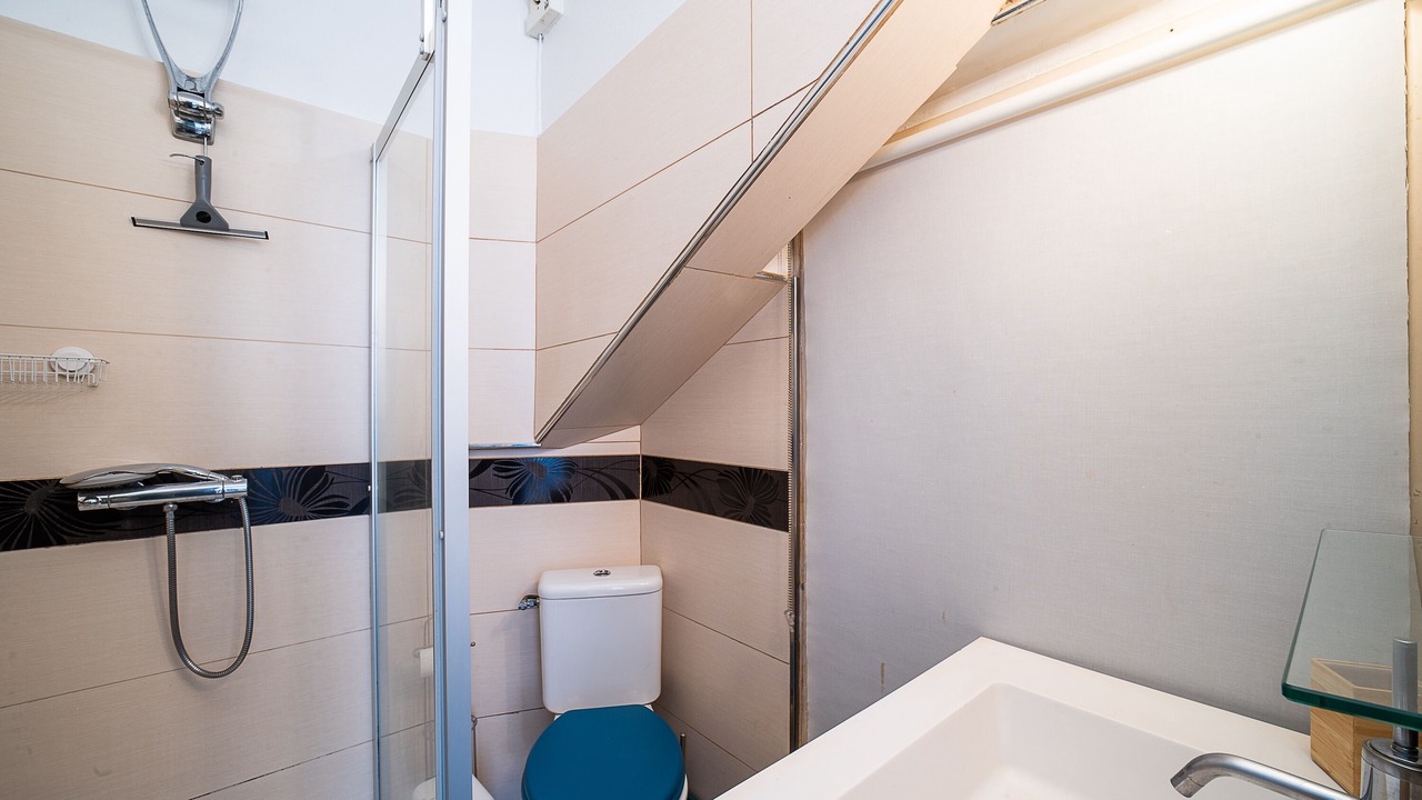 Photo of Bathroom in Ceret