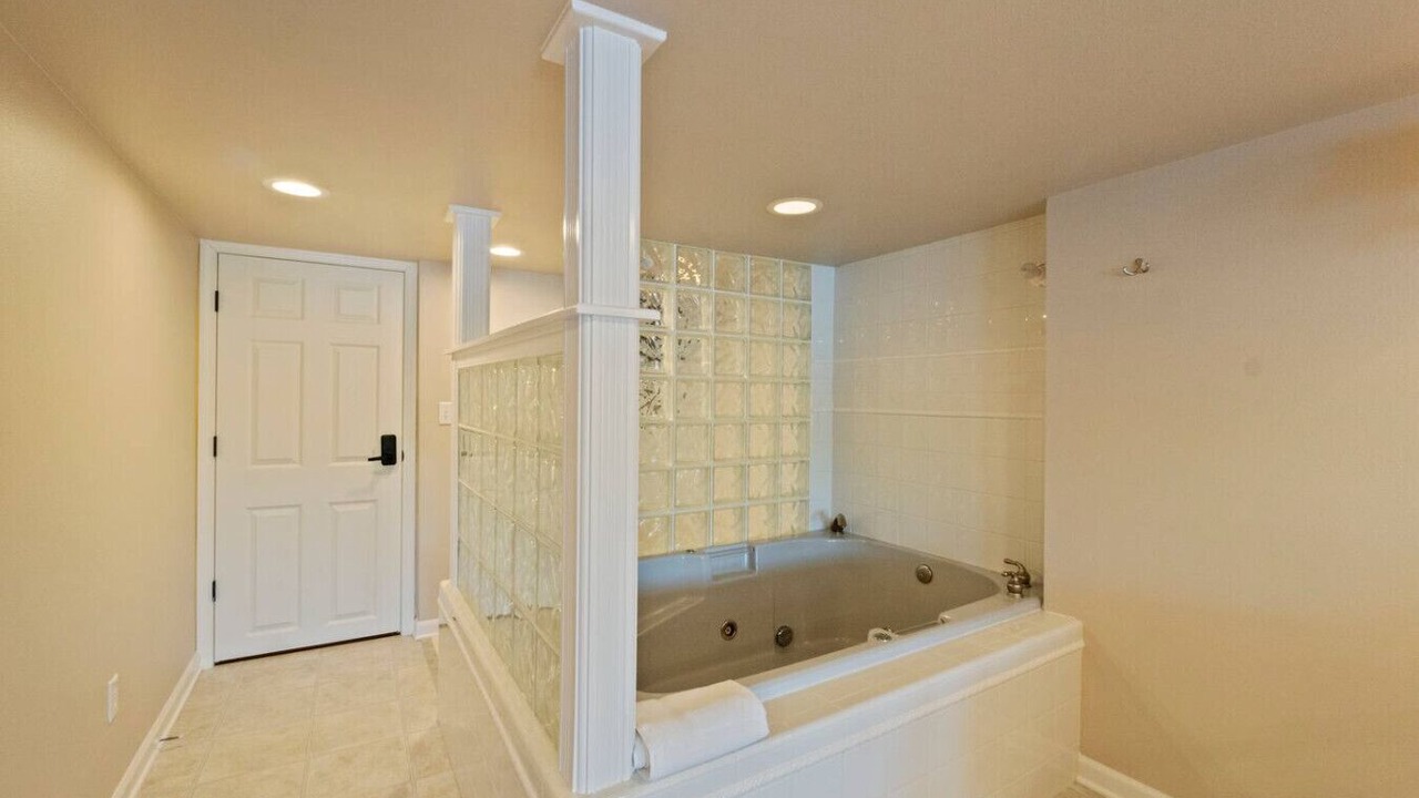 Photo of Bathroom in Fort Lewis