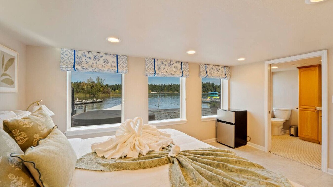 Photo of Bedroom in Fort Lewis