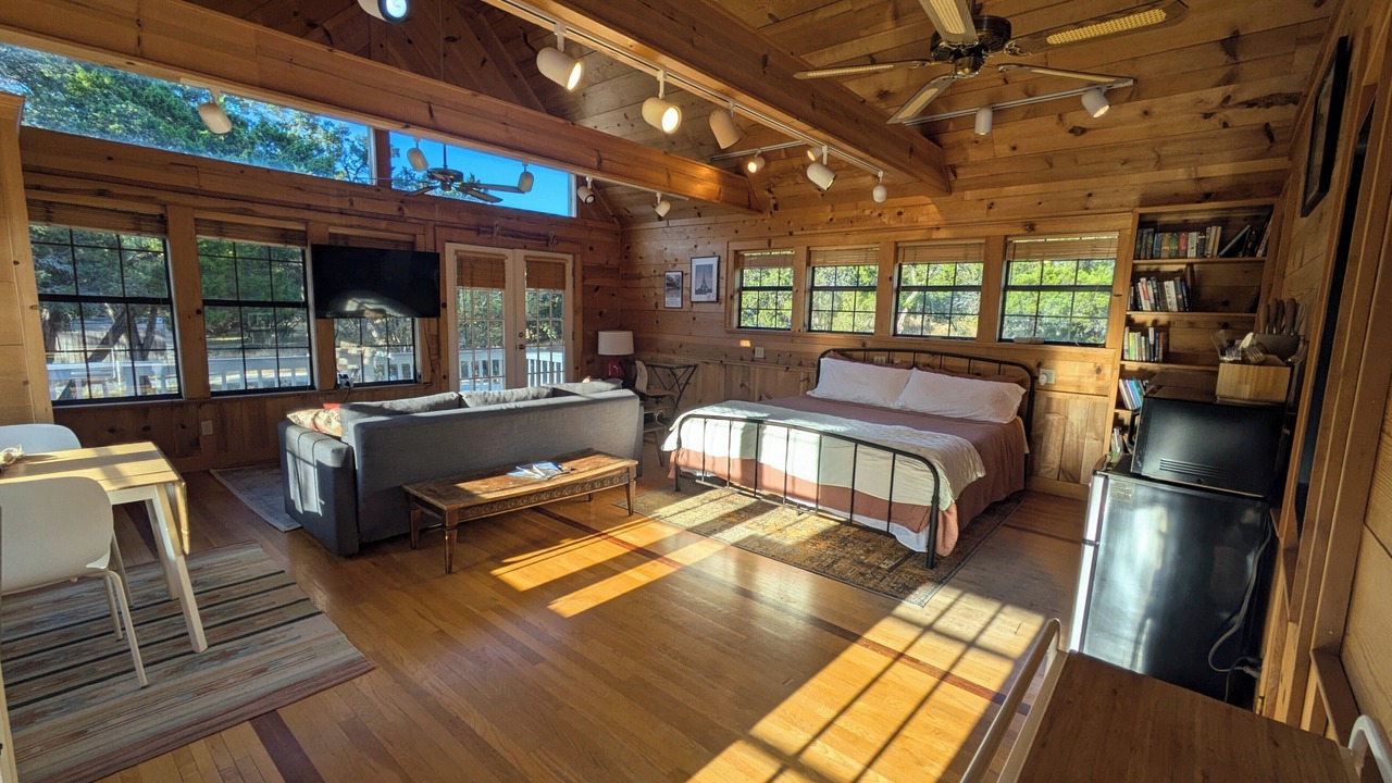 Photo of Livingroom in Austin