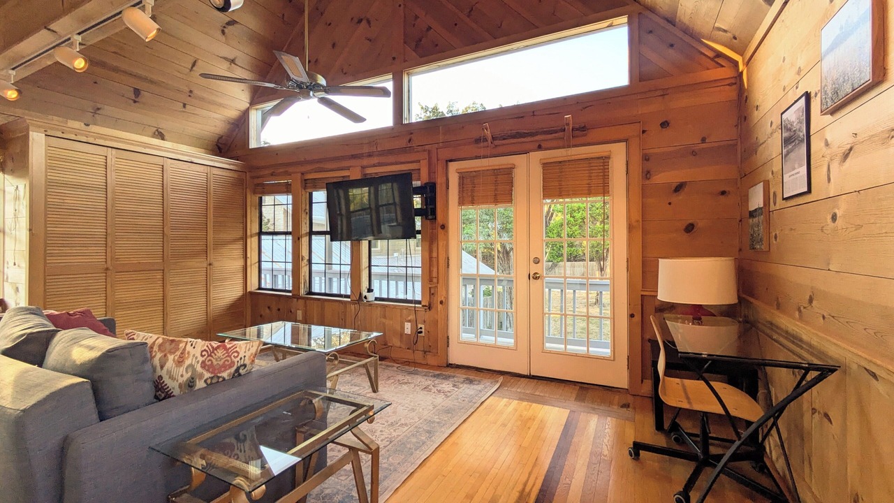Photo of Livingroom in Austin