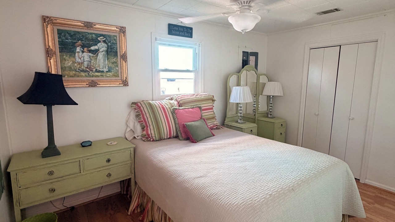 Photo of Bedroom in Warwick