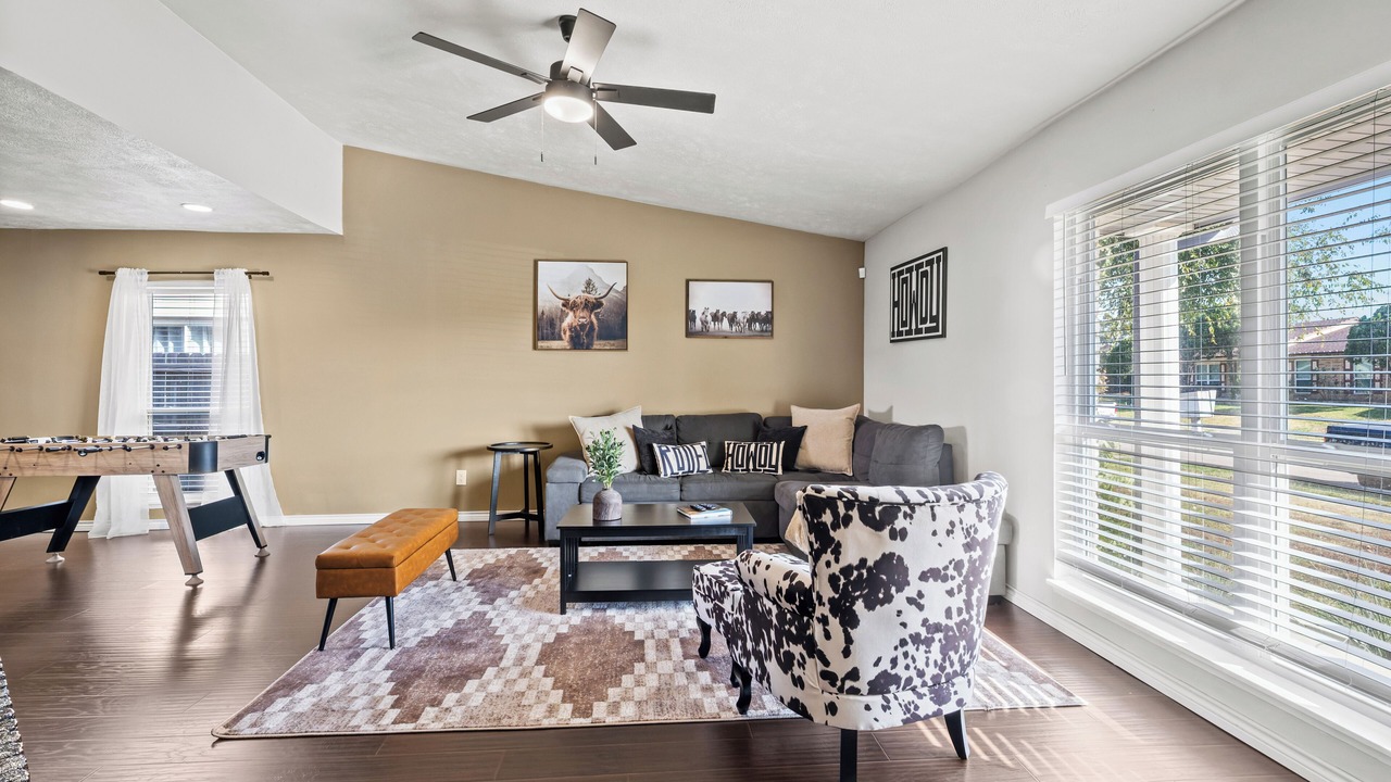 Photo of Livingroom in The Colony