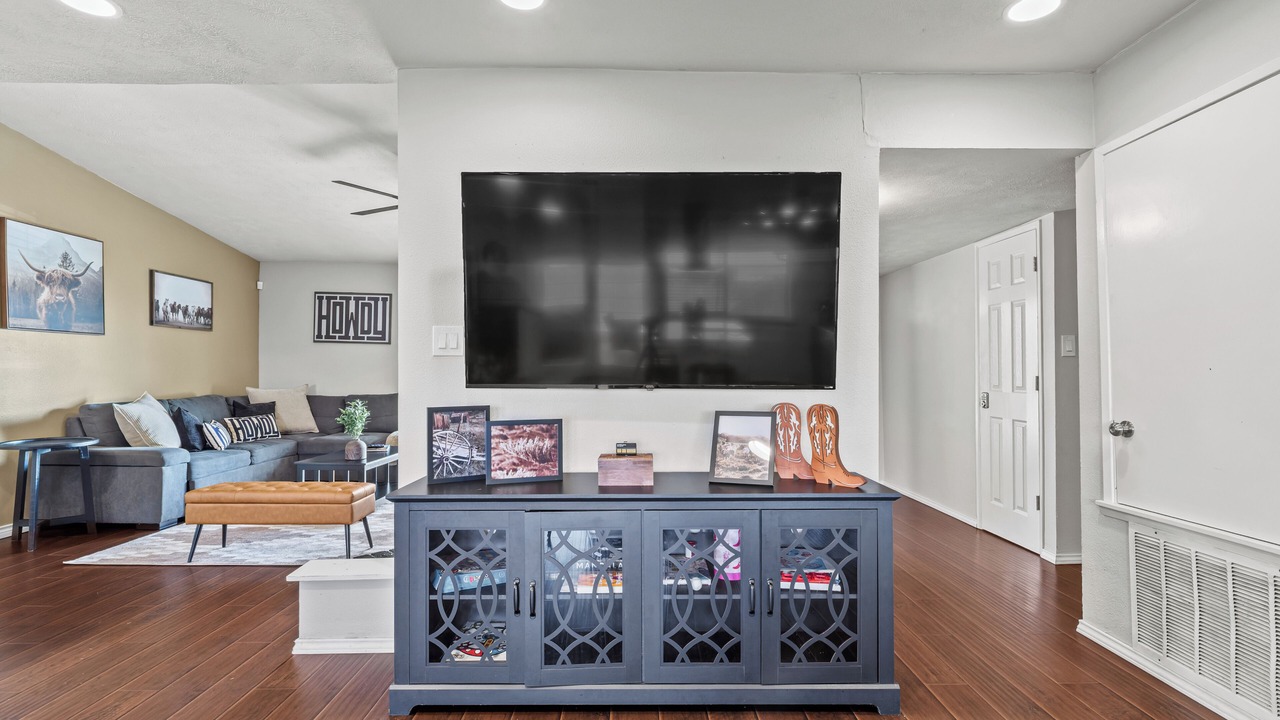 Photo of Livingroom in The Colony