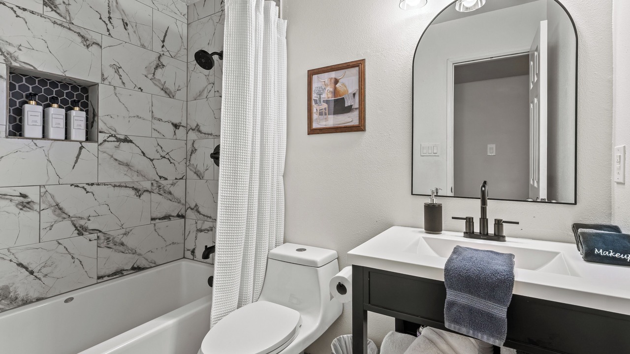 Photo of Bathroom in The Colony