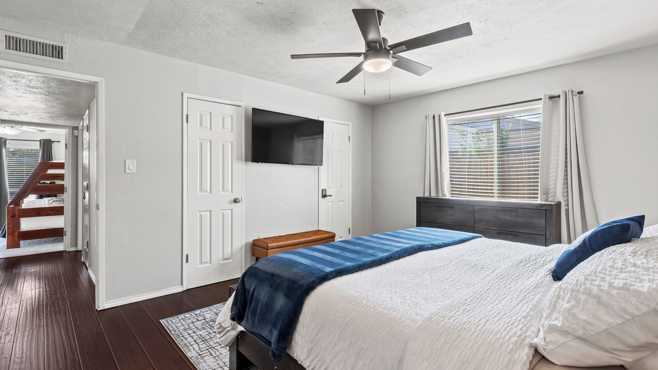 Photo of Bedroom in The Colony