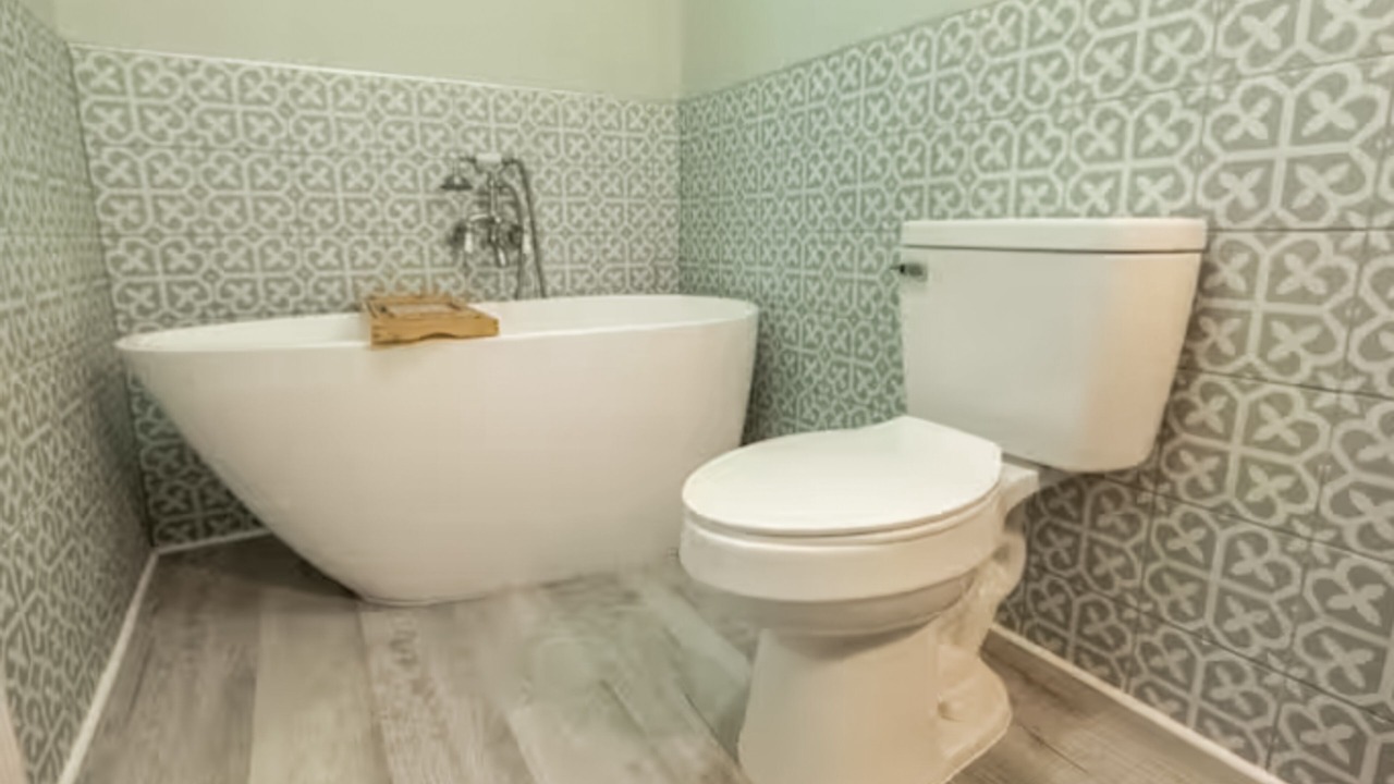 Photo of Bathroom in Bayou Oaks