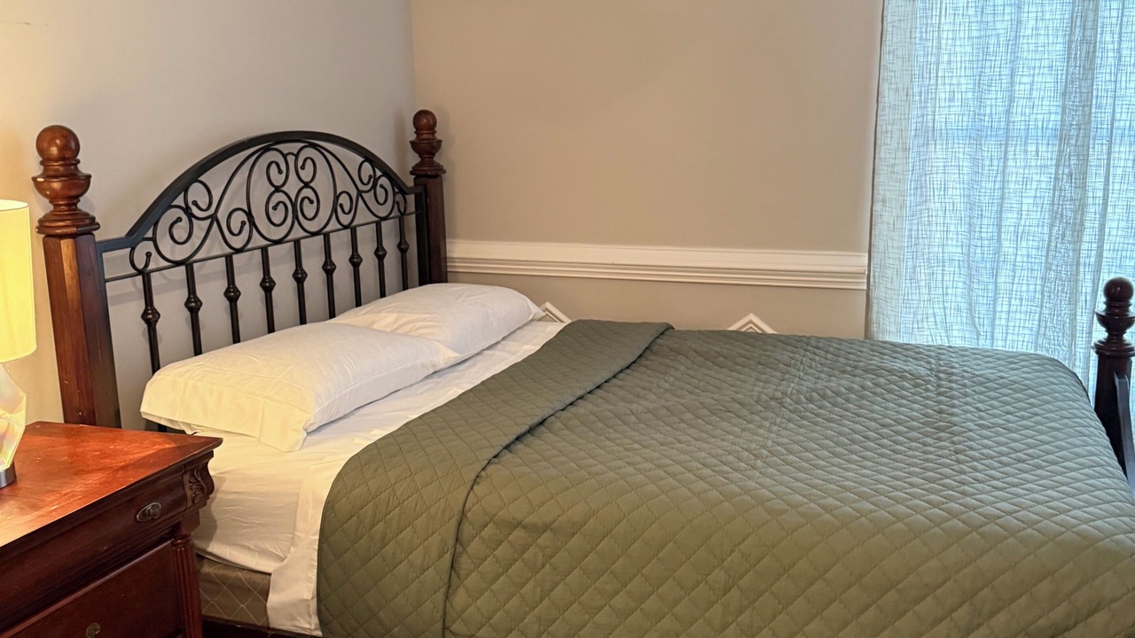 Photo of Bedroom in Clinton