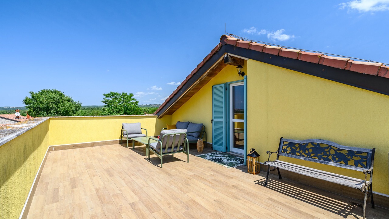 Photo of Patio Balcony in Gedici