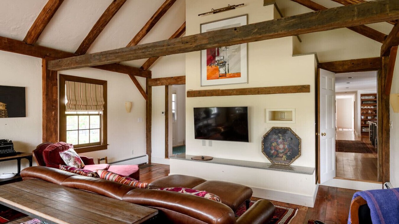 Photo of Livingroom in North Egremont