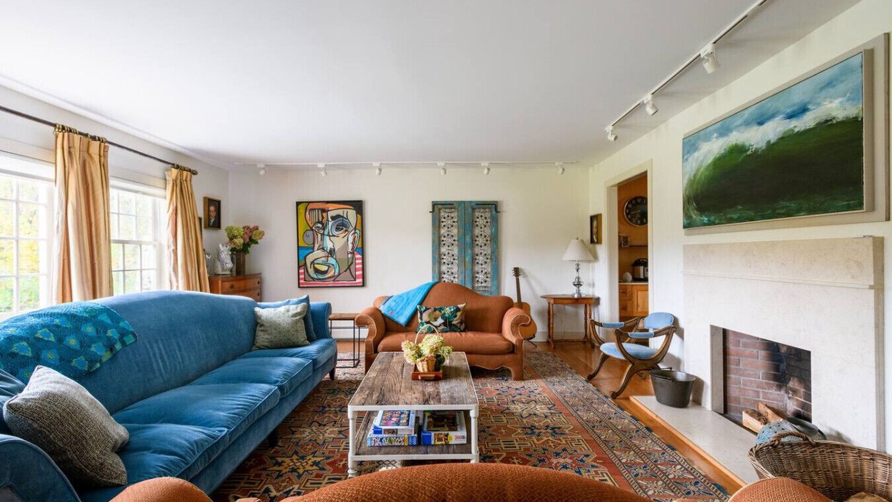 Photo of Livingroom in North Egremont