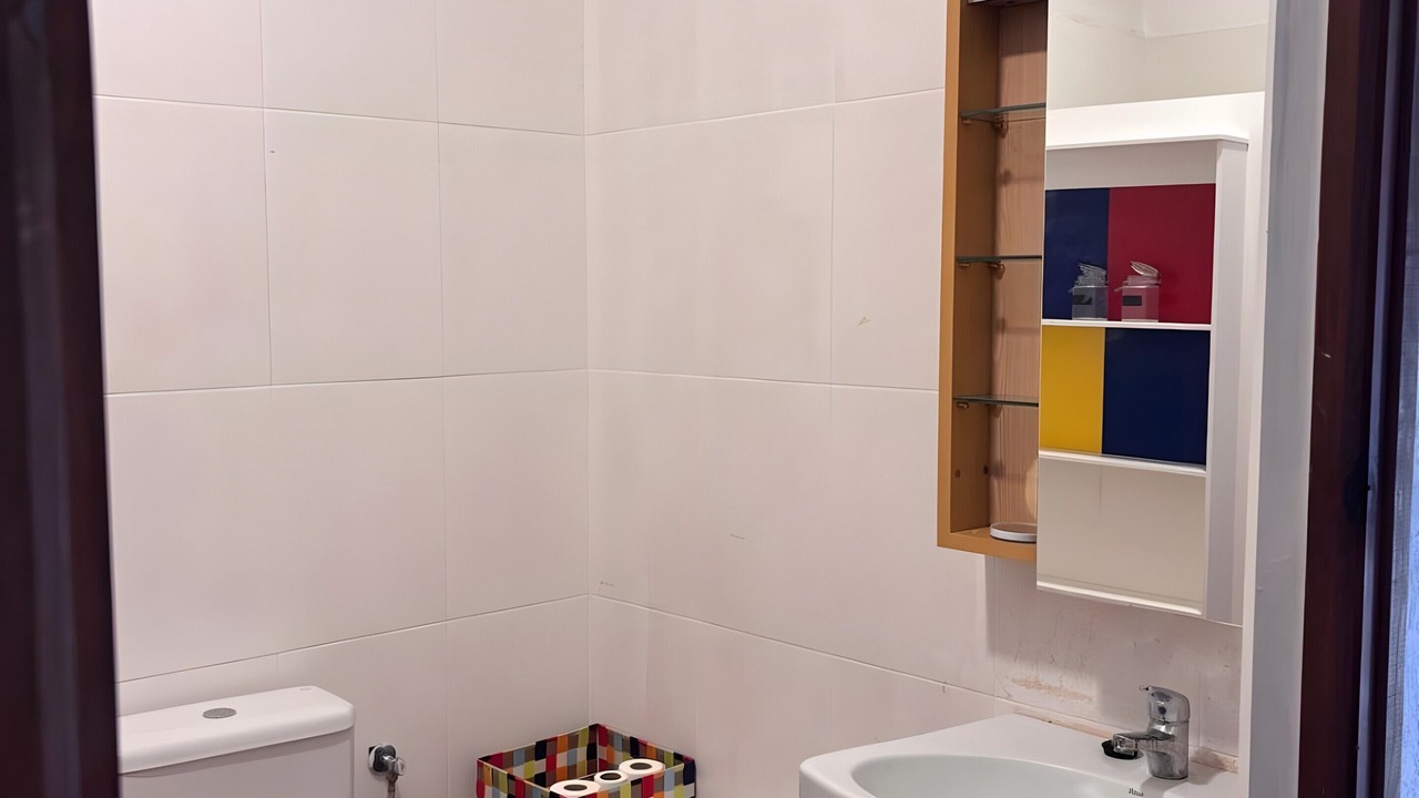 Photo of Bathroom in Avinyo