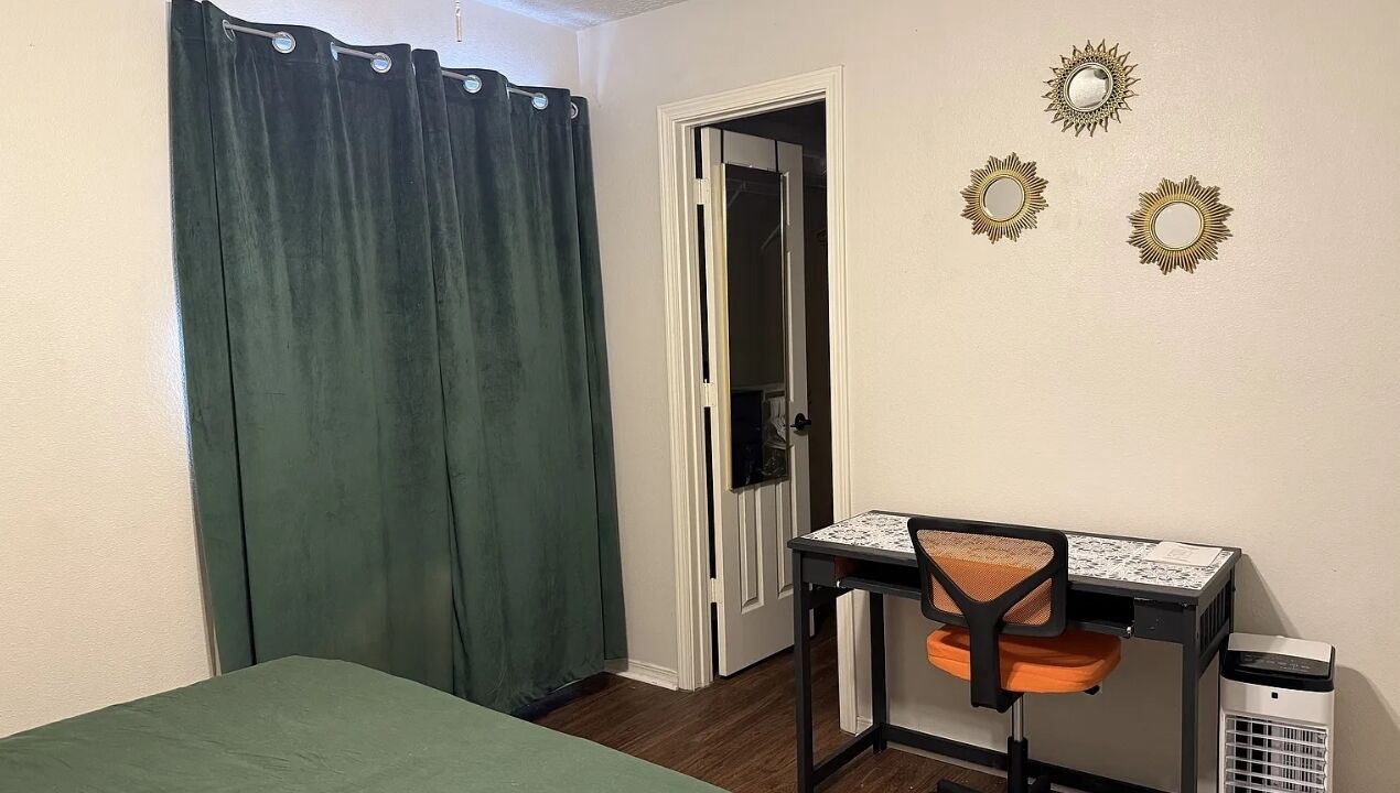 Photo of Bedroom in Albuquerque