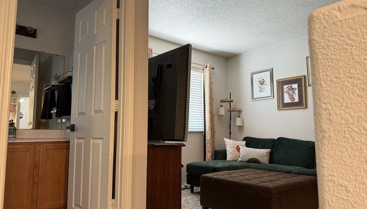 Photo of Livingroom in Albuquerque