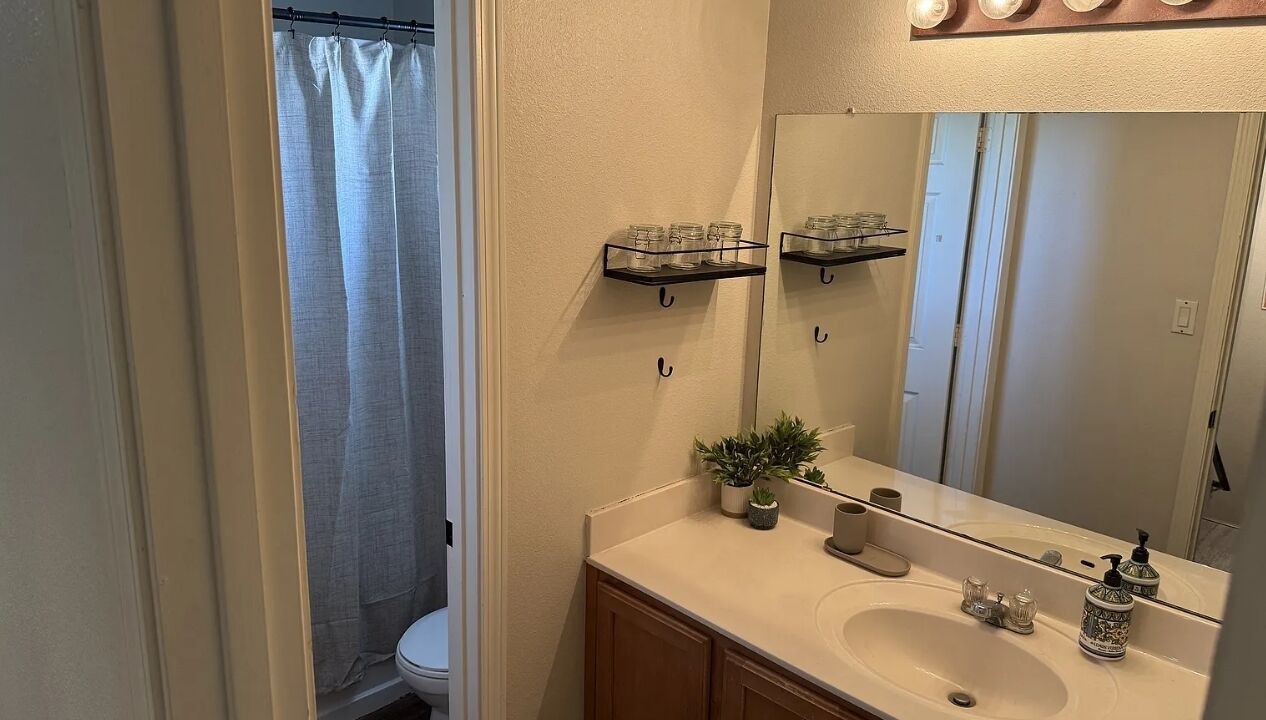 Photo of Bathroom in Albuquerque