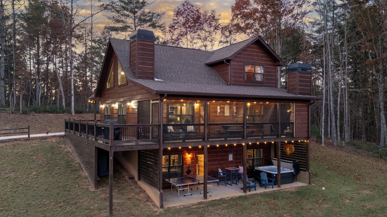 Photo of Outdoor in Mineral Bluff