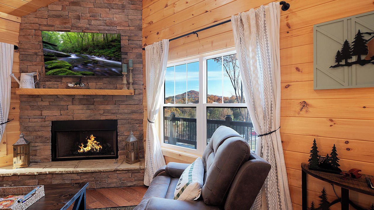 Photo of Bedroom in Mineral Bluff