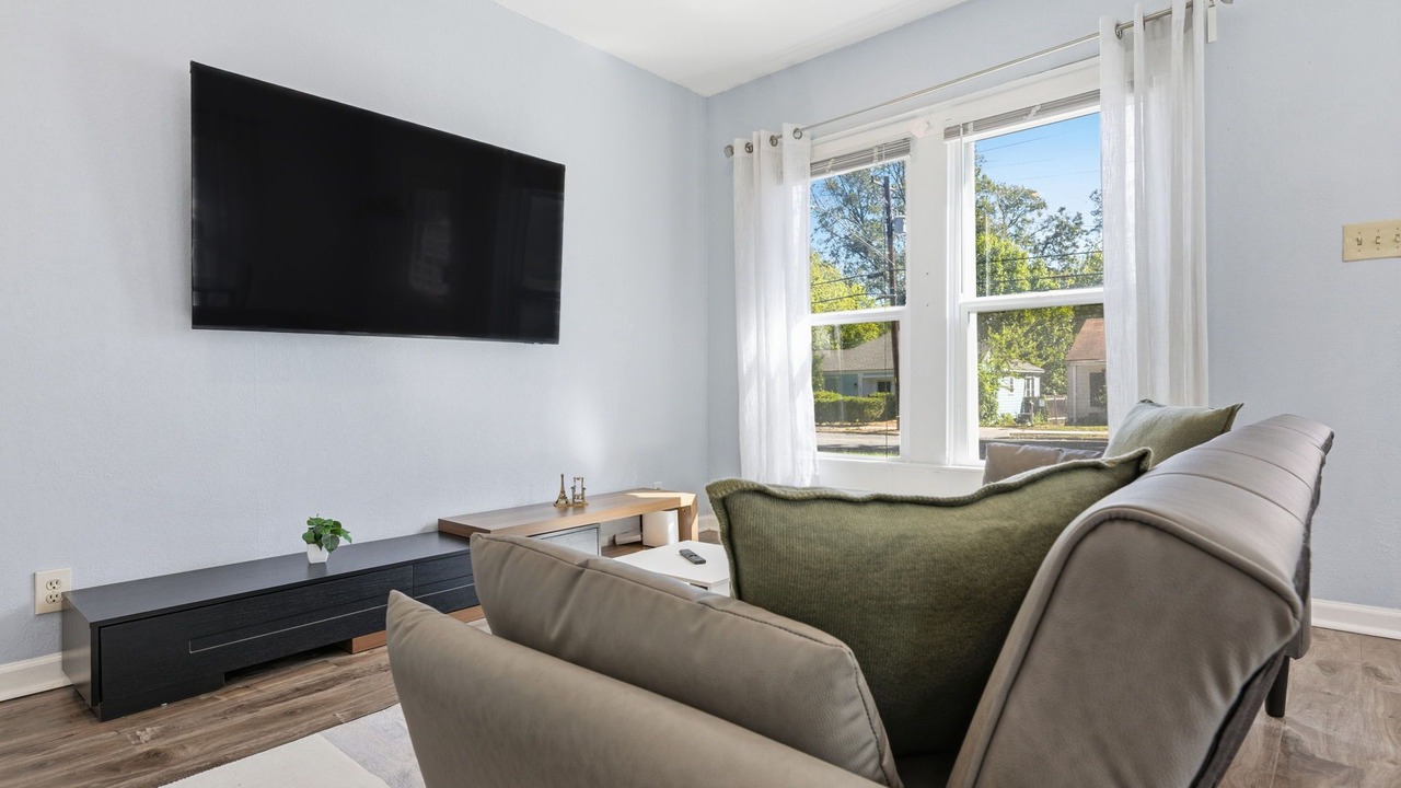 Photo of Livingroom in Hyde Park