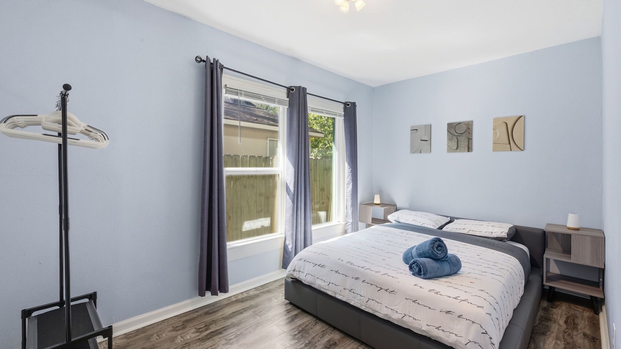 Photo of Bedroom in Hyde Park