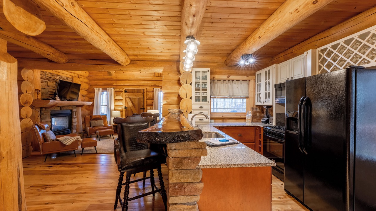 Photo of Kitchen in Slatyfork Farm