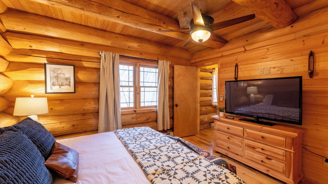 Photo of Bedroom in Slatyfork Farm