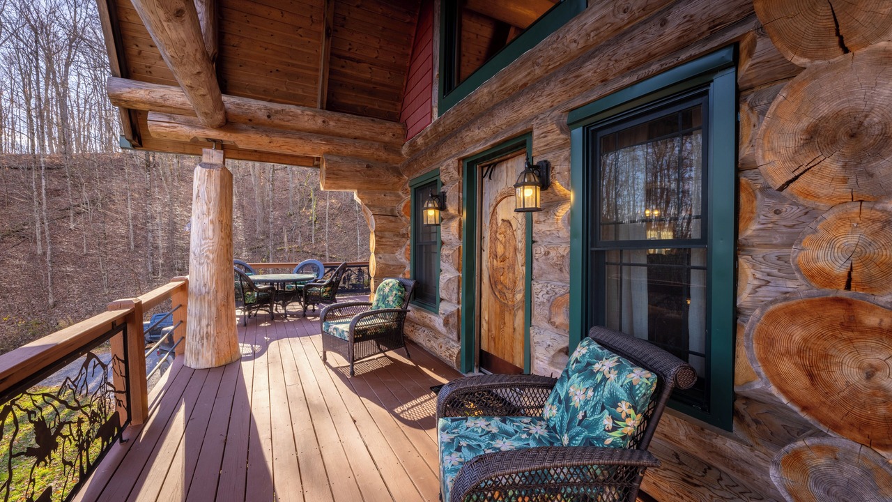 Photo of Patio Balcony in Slatyfork Farm